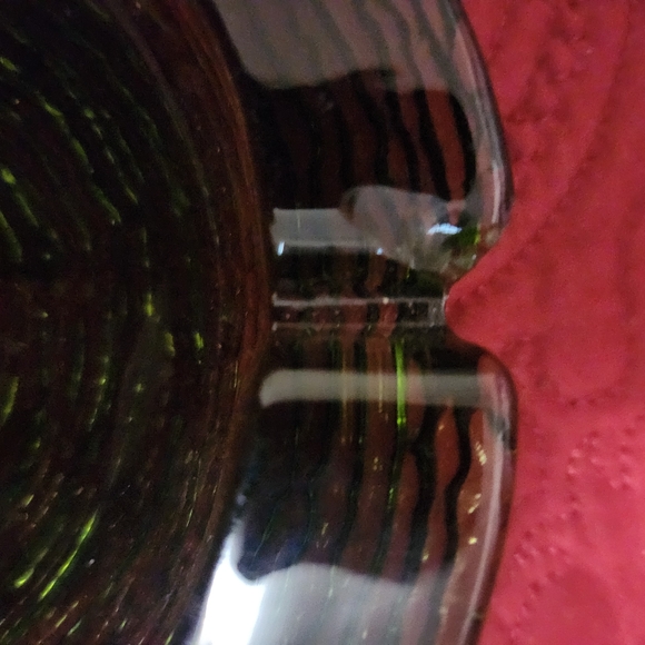 Vintage Green Pressed Ashtray - Picture 10 of 11